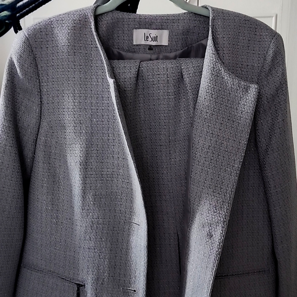 Le Suit Women's 2 Pieces Skirt Suit Set Long Sleeve Blazer Jacket and Pencil Ski